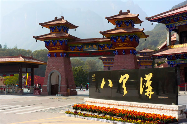 企業(yè)深陷瓶頸期，發(fā)展舉步維艱，新鄉(xiāng)戰(zhàn)略咨詢公司如何破局？