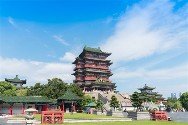 企業(yè)如何借助南昌戰(zhàn)略咨詢公司把握市場(chǎng)機(jī)遇與趨勢(shì)？