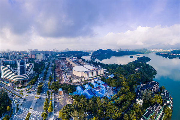 企業(yè)陷戰(zhàn)略迷茫難尋增長路，肇慶戰(zhàn)略咨詢公司能指明方向嗎？