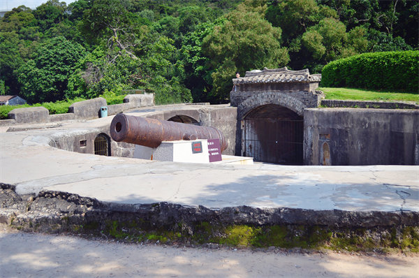 企業(yè)戰(zhàn)略飄在半空落地難，東莞戰(zhàn)略咨詢公司能釘牢嗎？