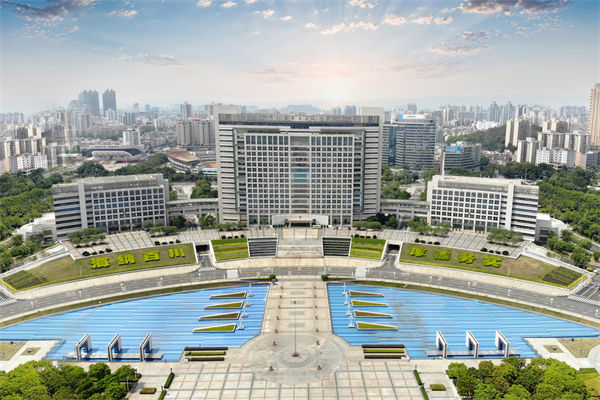 年度計劃寫得漂亮卻落不了地，東莞年度經(jīng)營計劃咨詢公司能抓實嗎？